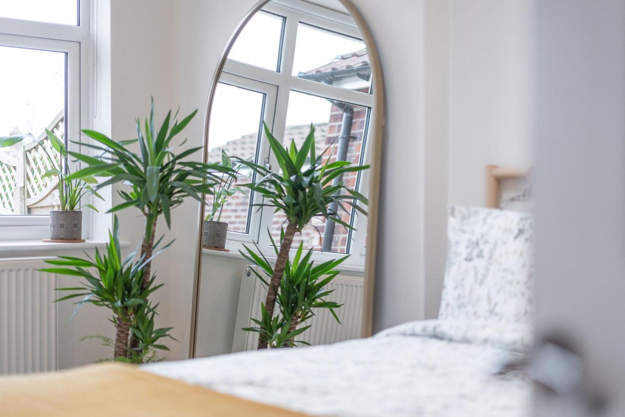 Nature Inspired Bungalow With 3 Rooms - 10 Mins From Manchester Airport Timperley Exteriér fotografie