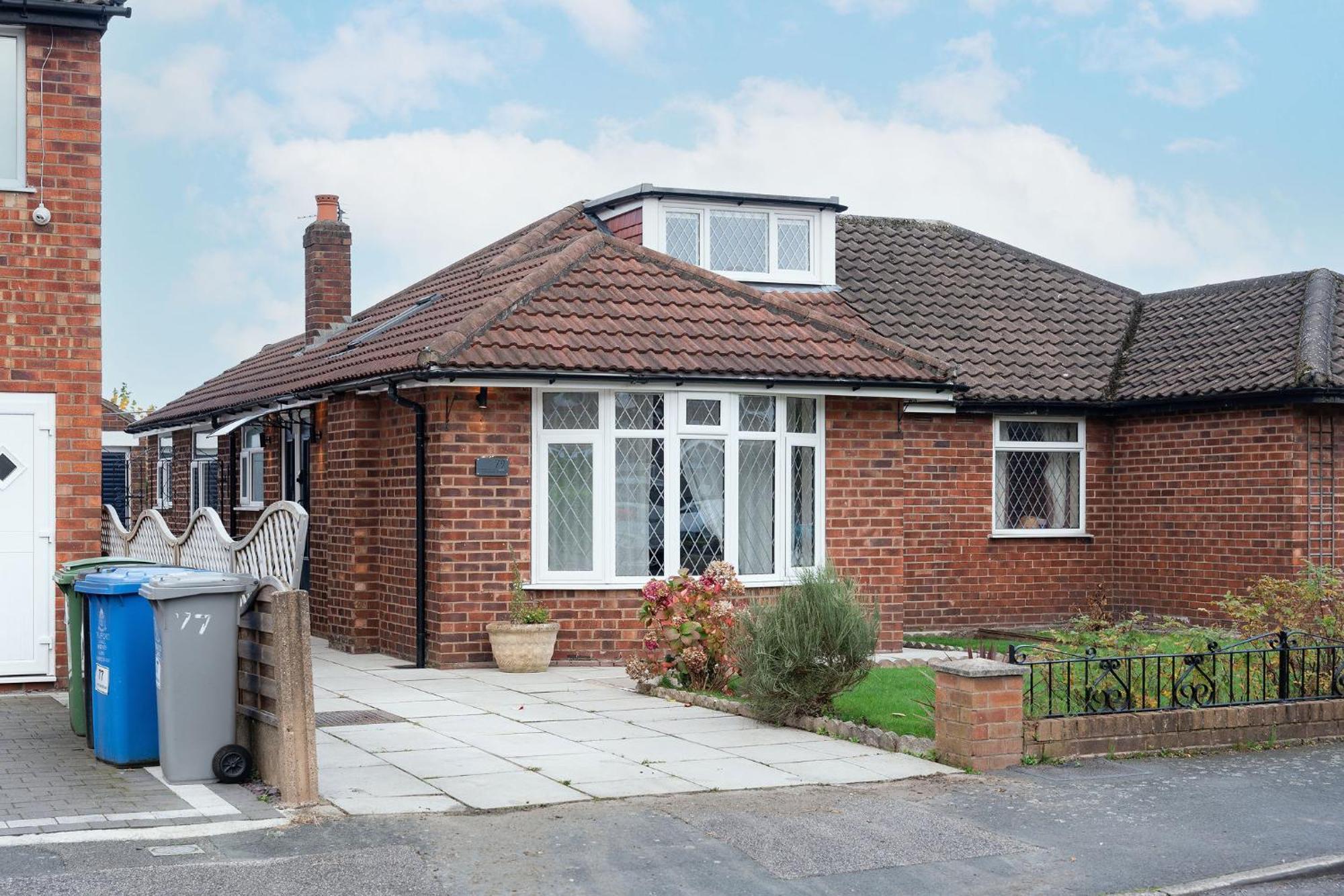 Nature Inspired Bungalow With 3 Rooms - 10 Mins From Manchester Airport Timperley Exteriér fotografie